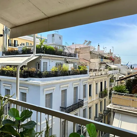 Sis Urban In Plaka,heart Of أثينا